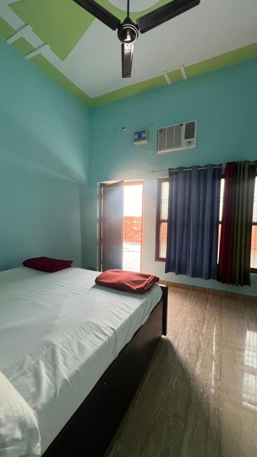 Hotel Vijay Palace Ayodhya Dış mekan fotoğraf